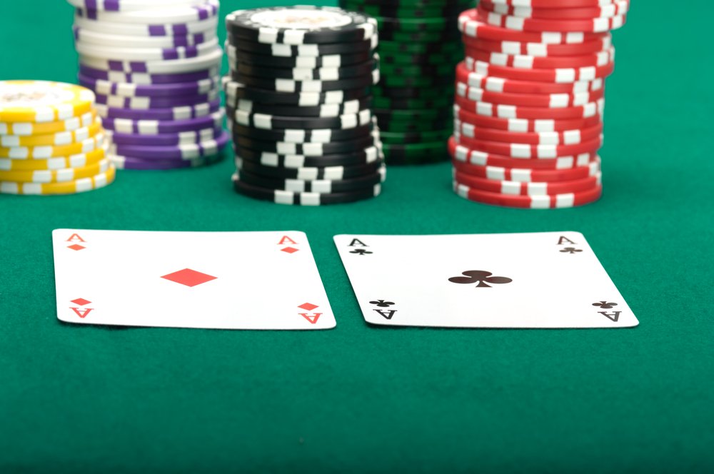 Poker Stratejileri: Avanço ve Pot Kontrolü ile Başarıya Doğru